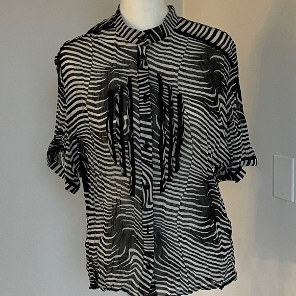 alberto makali Black and White geometric design top large - Picture 1 of 8